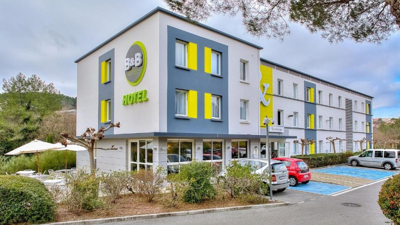 B&B Sophia le Relais & B&B Sophia Antipolis & Hotel IBIS Budget St. Martin de Crau Porte De Camargue